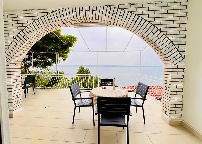Sea Breeze Apartament *