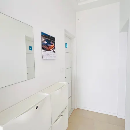 Apartment Sea Breeze