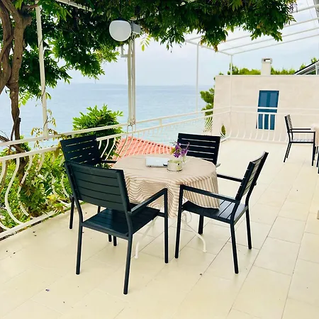 Sea Breeze شقة