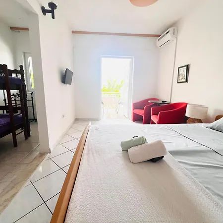 Apartment Sea Breeze Starigrad Paklenica