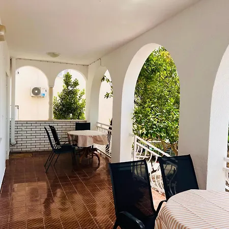 Apartment Sea Breeze Starigrad Paklenica